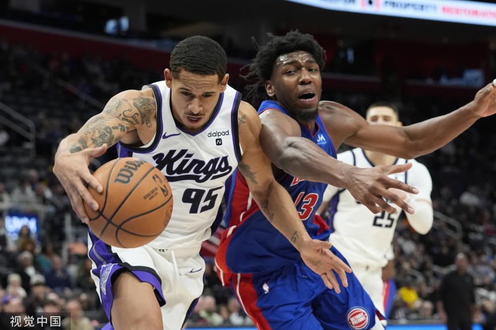 导致赛场上 导致赛场上