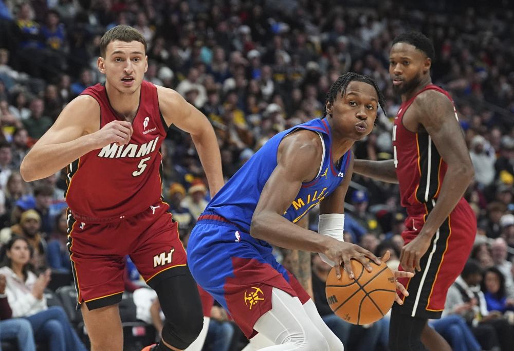 前场形成更 前场形成更